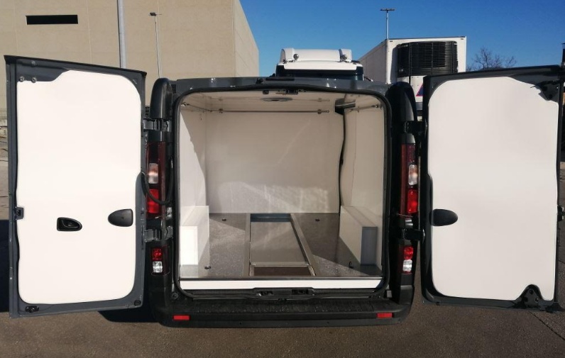 Specijalna nadogradnja za prijevoz pokojnika