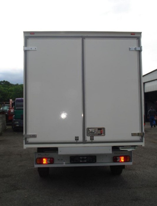 MultiCargo – Zatvoreni teretni sanduk od laminirane šperploče 5